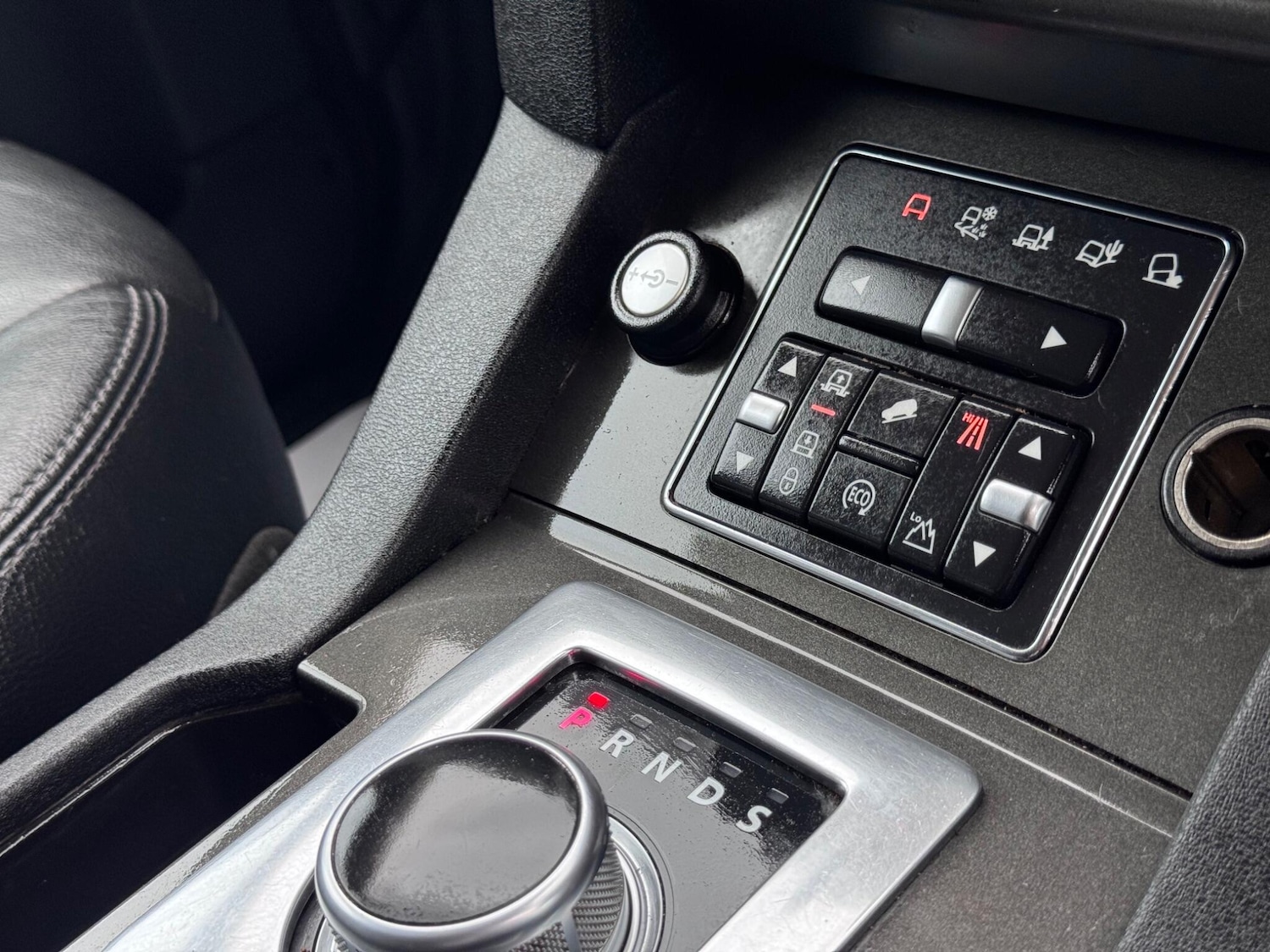 Used Land Rover Discovery 4 for sale - 77271373: Photo 40