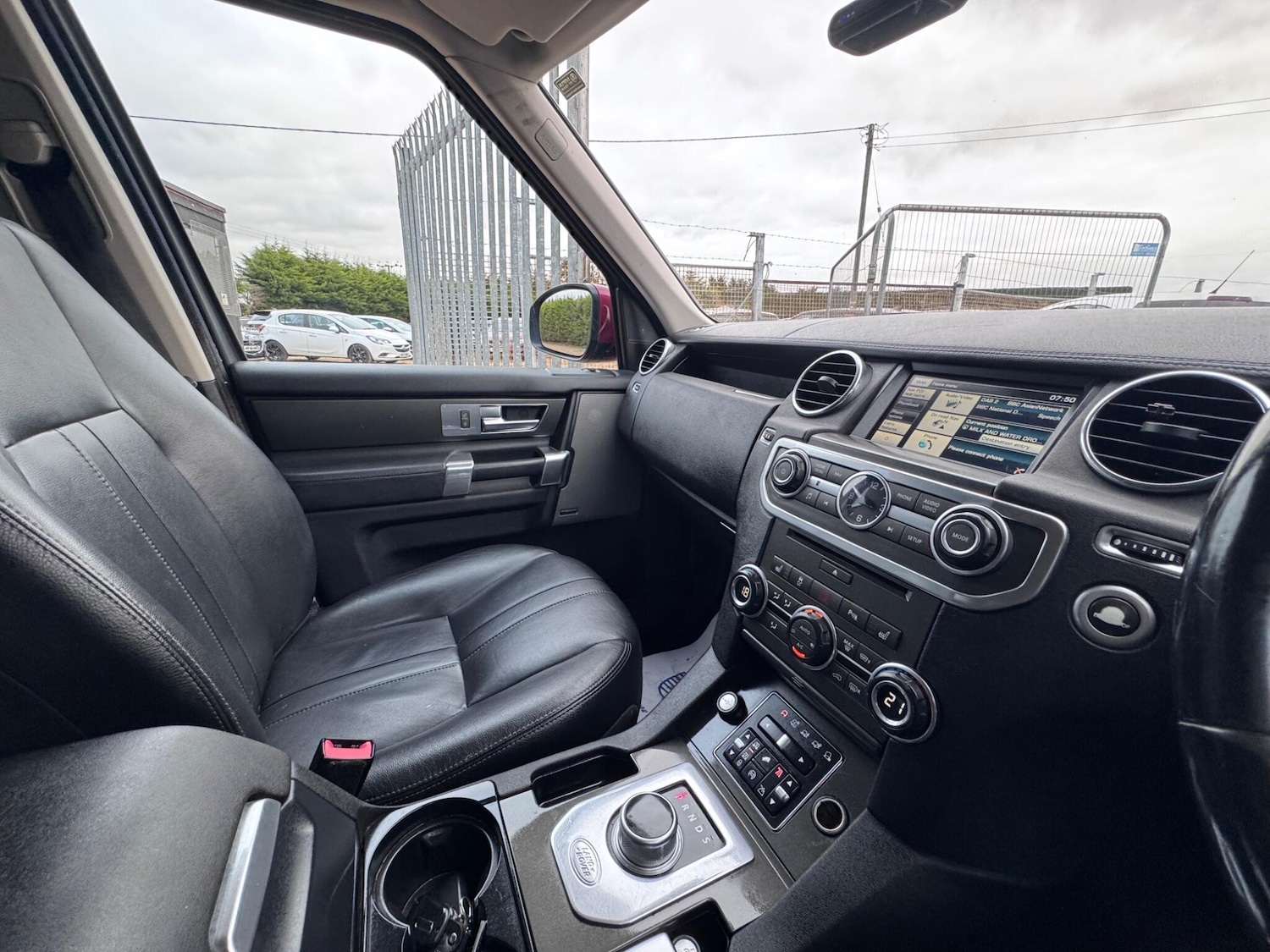 Used Land Rover Discovery 4 for sale - 77271373: Photo 47