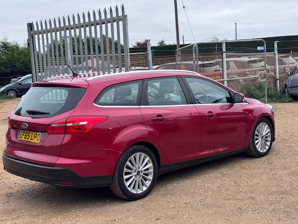 Used Ford Focus 2015 for sale - 76238996: Photo 10