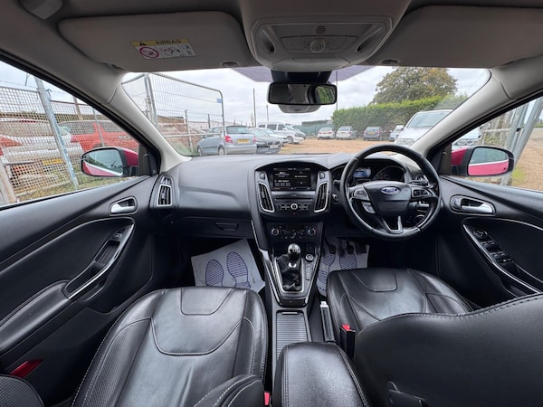 Used Ford Focus 2015 for sale - 76238996: Photo 12