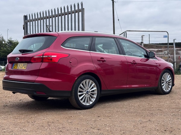 Used Ford Focus 2015 for sale - 76238996: Photo 18