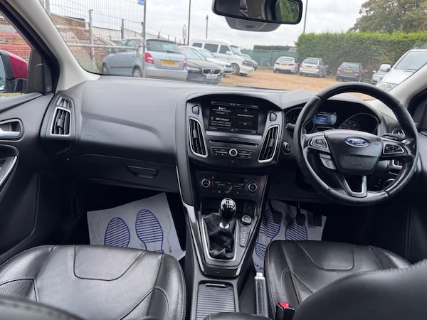Used Ford Focus 2015 for sale - 76238996: Photo 20