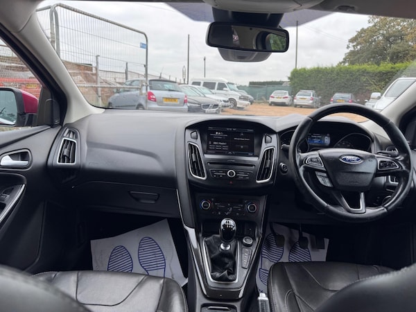 Used Ford Focus 2015 for sale - 76238996: Photo 25
