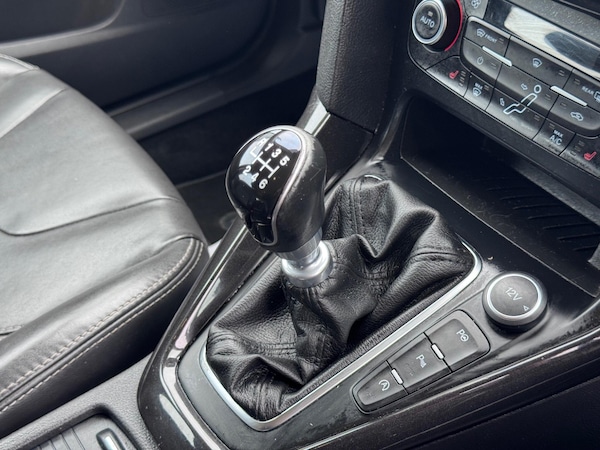 Used Ford Focus 2015 for sale - 76238996: Photo 28