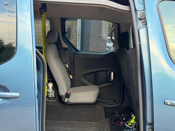 Used Peugeot Partner Tepee 2013 for sale - 76122042: Photo 28