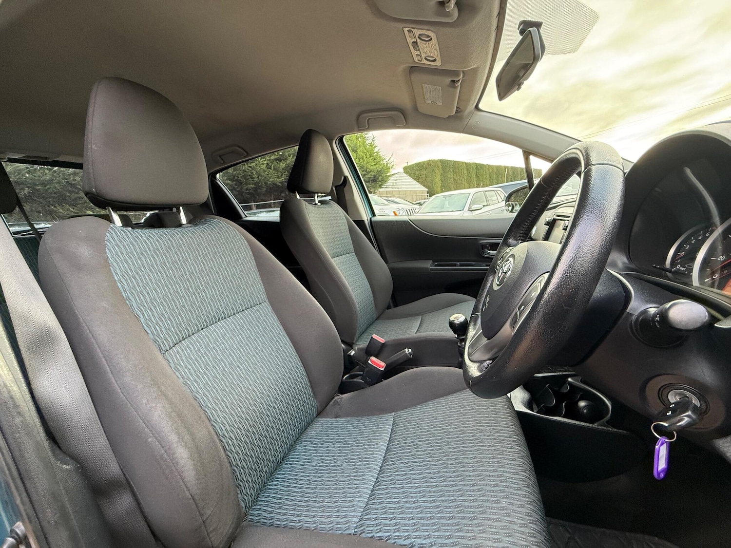 Used Toyota Yaris for sale - 77074391: Photo 12