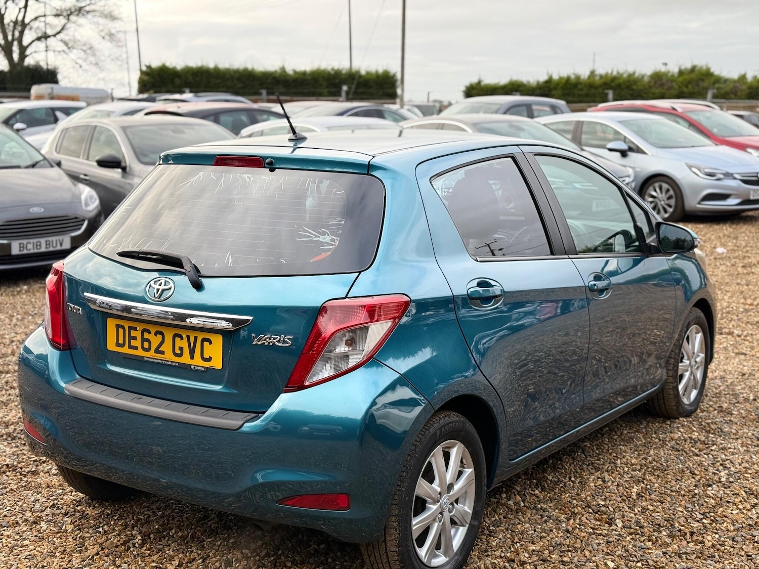 Used Toyota Yaris for sale - 77074391: Photo 4