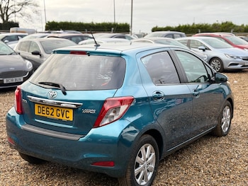 Used Toyota Yaris 2012 for sale - 77074391: Photo