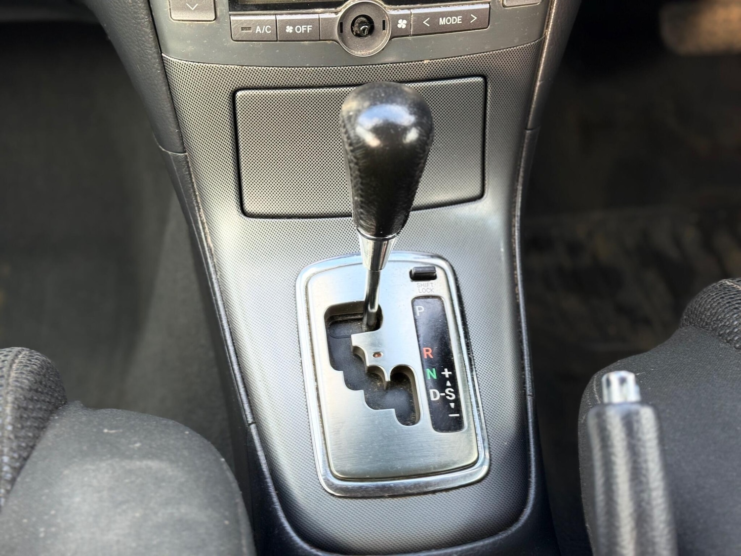 Used Toyota Avensis 2005 for sale - 77637879: Photo 22