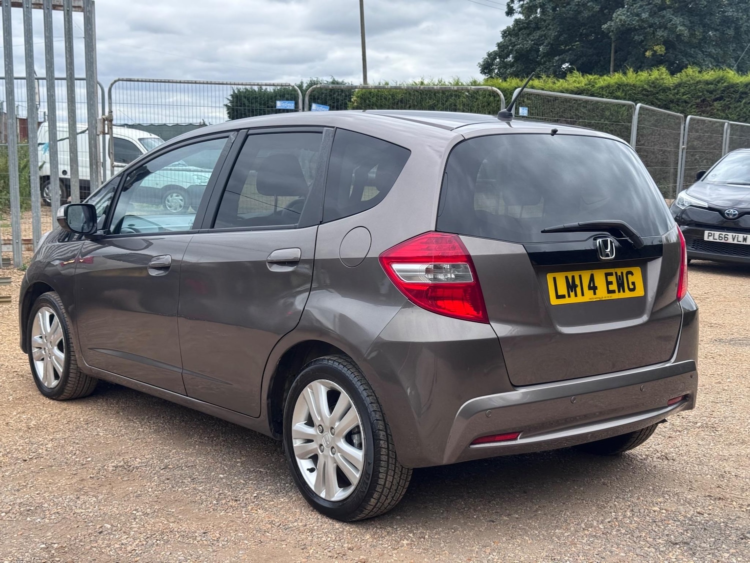 Used Honda Jazz 2014 for sale - 77271345: Photo 17