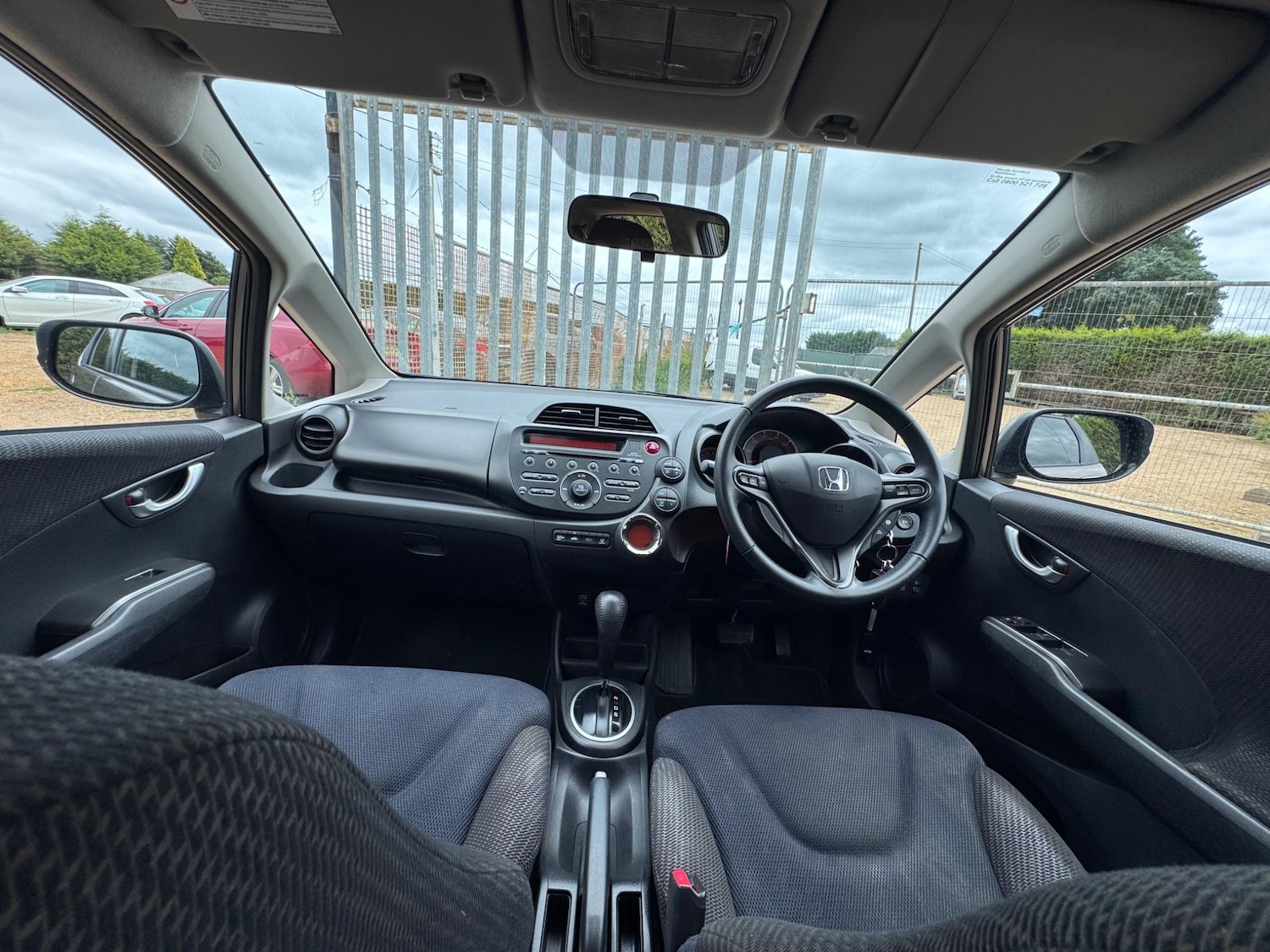 Used Honda Jazz 2014 for sale - 77271345: Photo 24