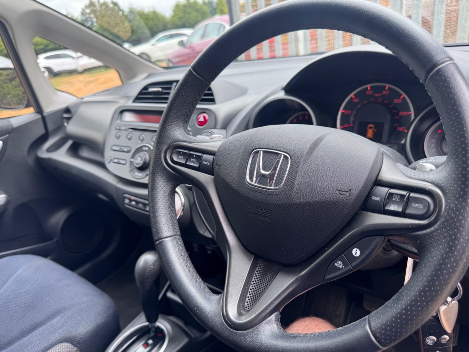 Used Honda Jazz 2014 for sale - 77271345: Photo 28