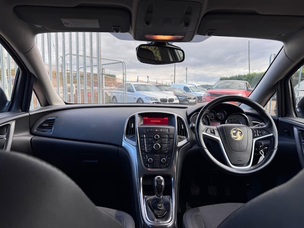 Used Vauxhall Astra 2012 for sale - 75809897: Photo 21