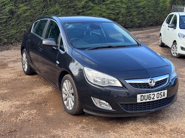 Used Vauxhall Astra 2012 for sale - 75809897: Photo 3