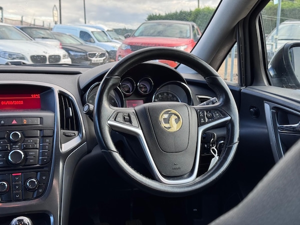 Used Vauxhall Astra 2012 for sale - 75809897: Photo 5