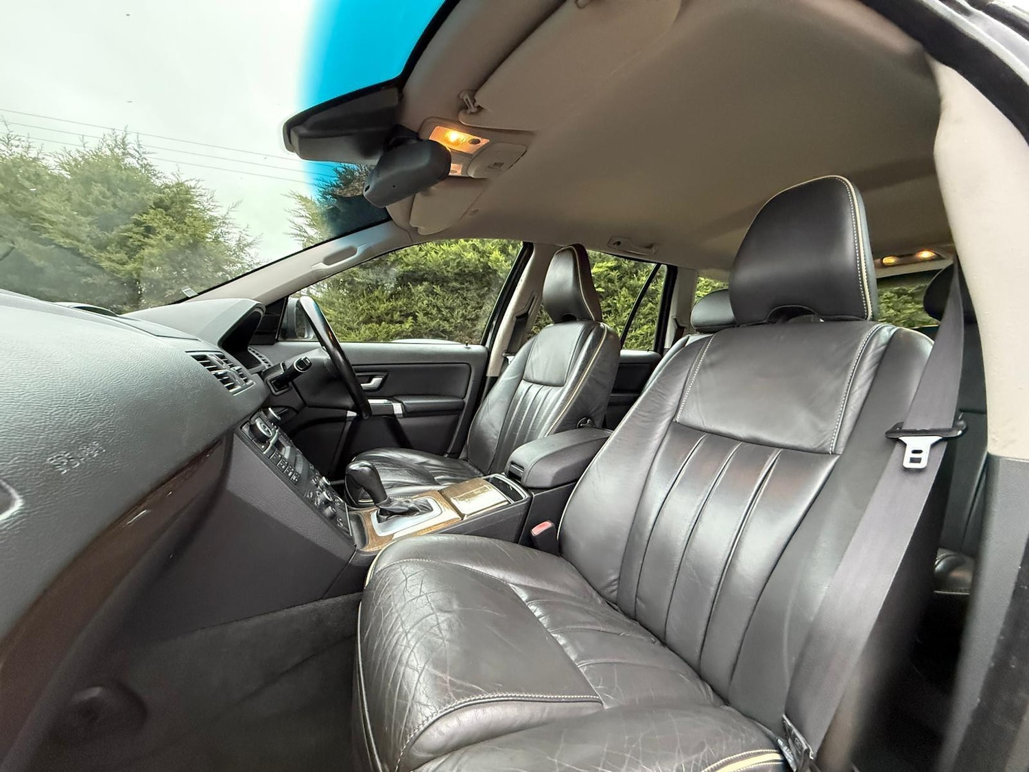 Used Volvo XC90 2010 for sale - 77271348: Photo 24