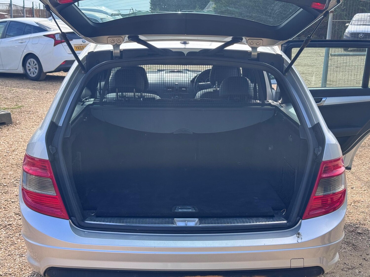 Used Mercedes-Benz C Class 2009 for sale - 76349392: Photo 18