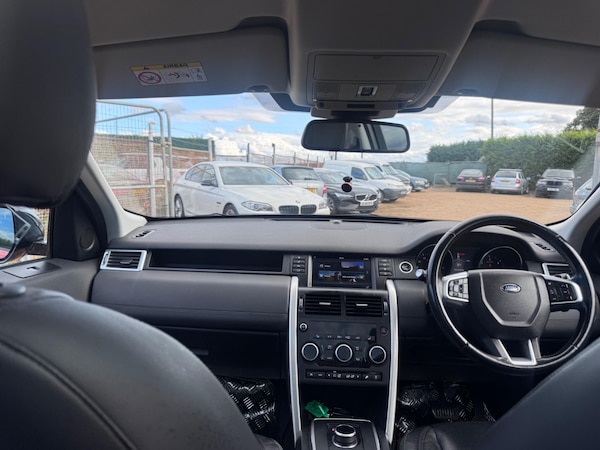 Used Land Rover Discovery Sport 2017 for sale - 75810035: Photo 33