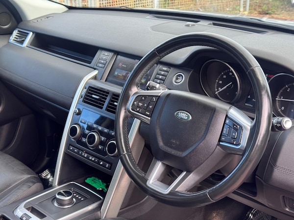 Used Land Rover Discovery Sport 2017 for sale - 75810035: Photo 39