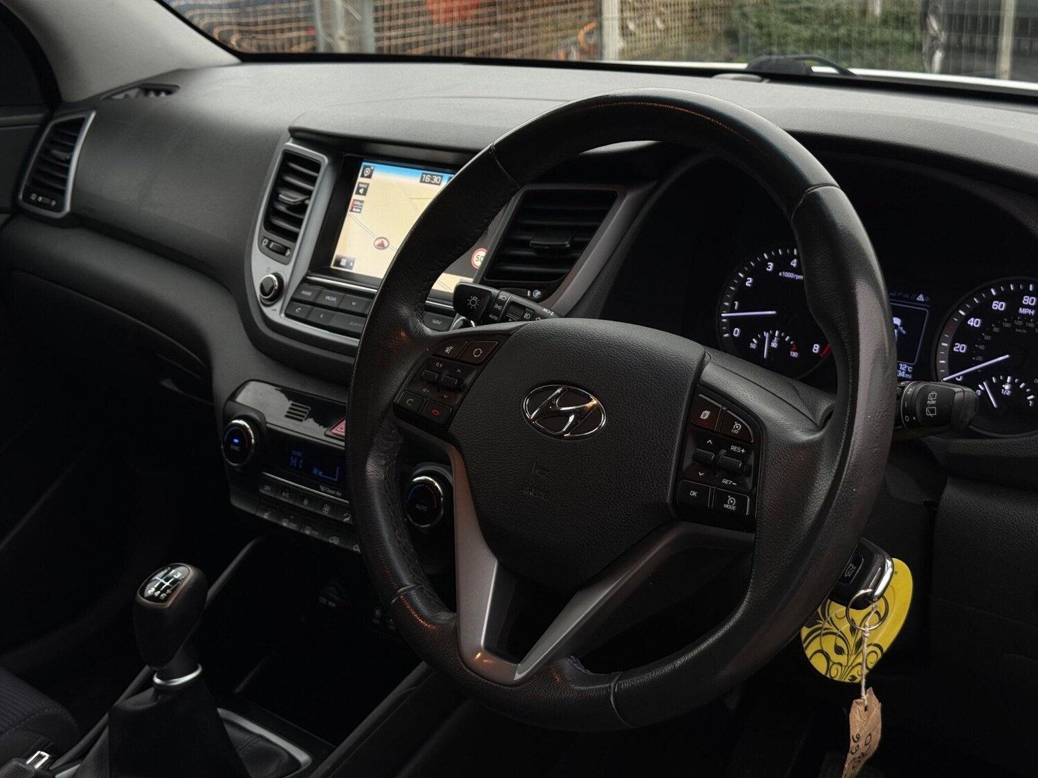 Used Hyundai TUCSON 2017 for sale - 76307700: Photo 10