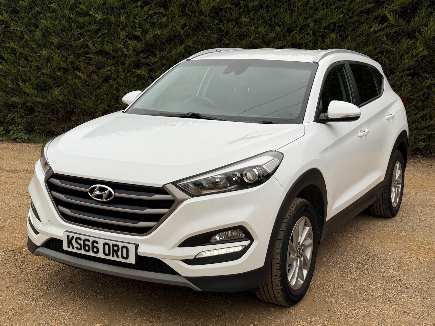 Used Hyundai TUCSON 2017 for sale - 76307700: Photo 2