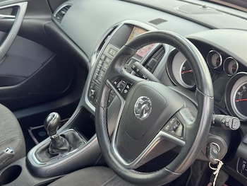 Used Vauxhall Astra GTC 2013 for sale - 79062304: Photo