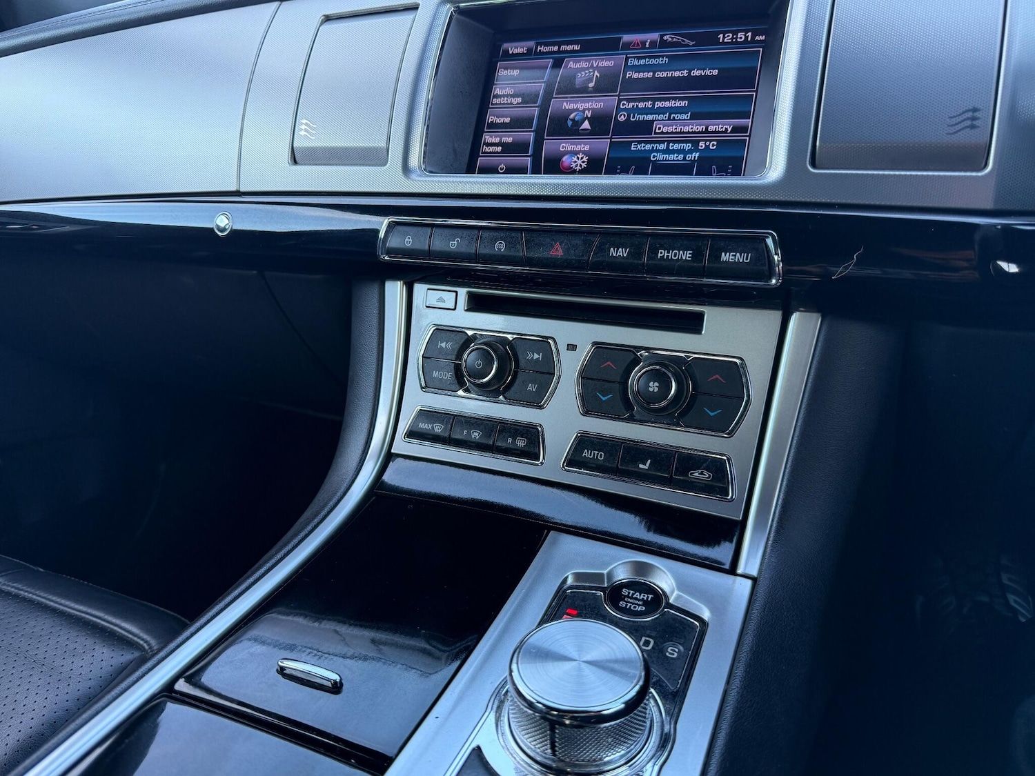 Used Jaguar XF 2013 for sale - 76658808: Photo 11