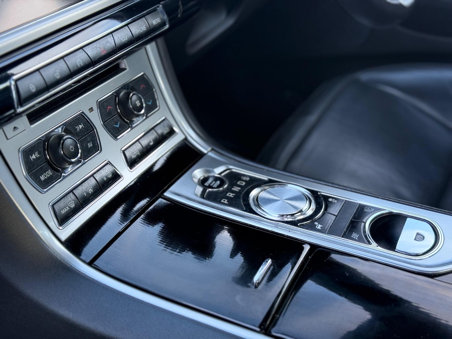 Used Jaguar XF 2013 for sale - 76658808: Photo 30