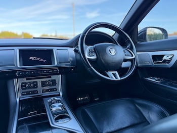 Used Jaguar XF 2013 for sale - 76658808: Photo