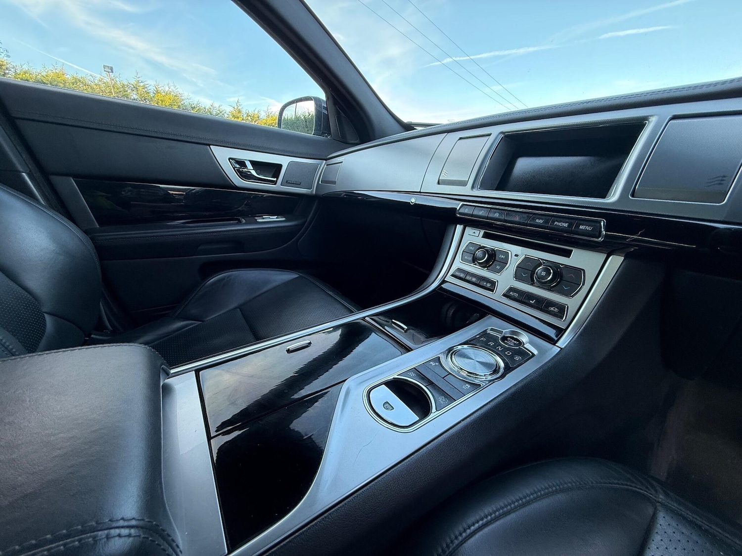 Used Jaguar XF 2013 for sale - 76658808: Photo 51