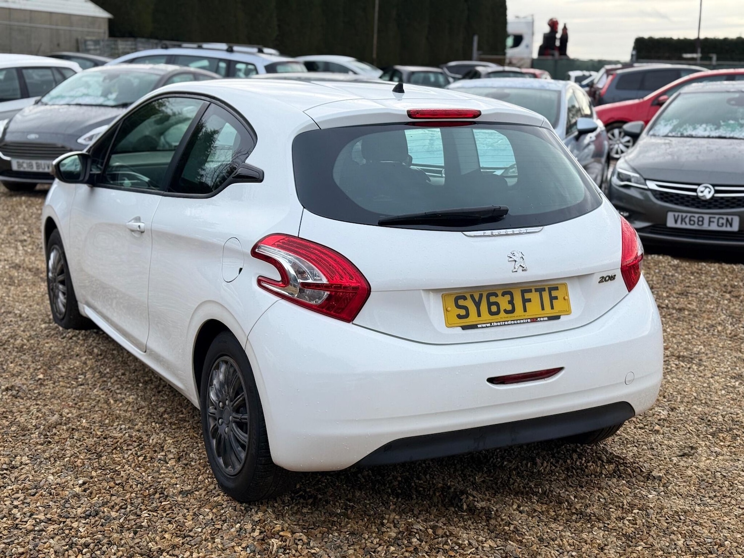 Used Peugeot 208 2013 for sale - 77271347: Photo 15