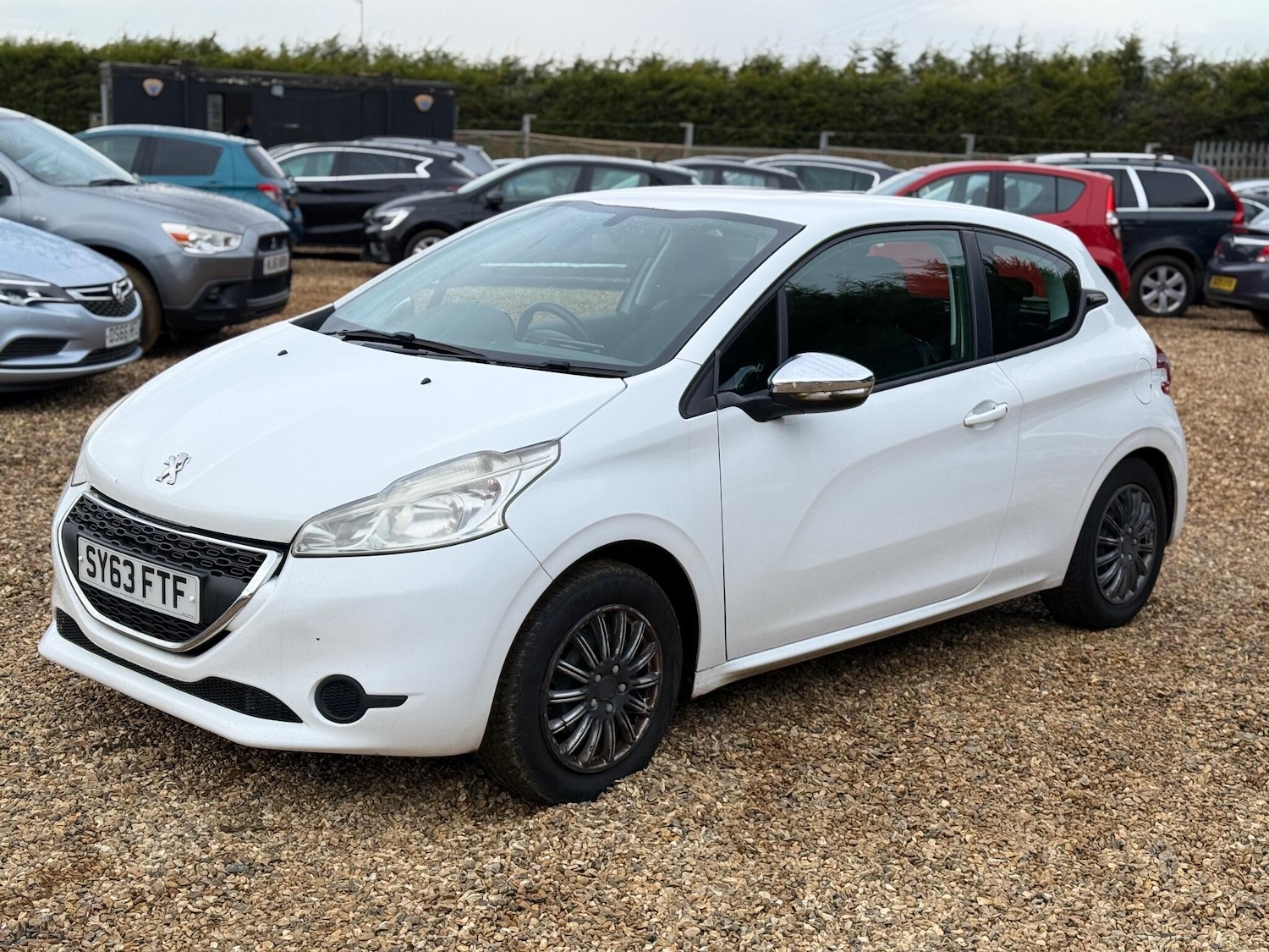 Used Peugeot 208 2013 for sale - 77271347: Photo 6