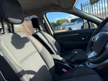 Used Renault Scenic Xmod 2014 for sale - 76997268: Photo