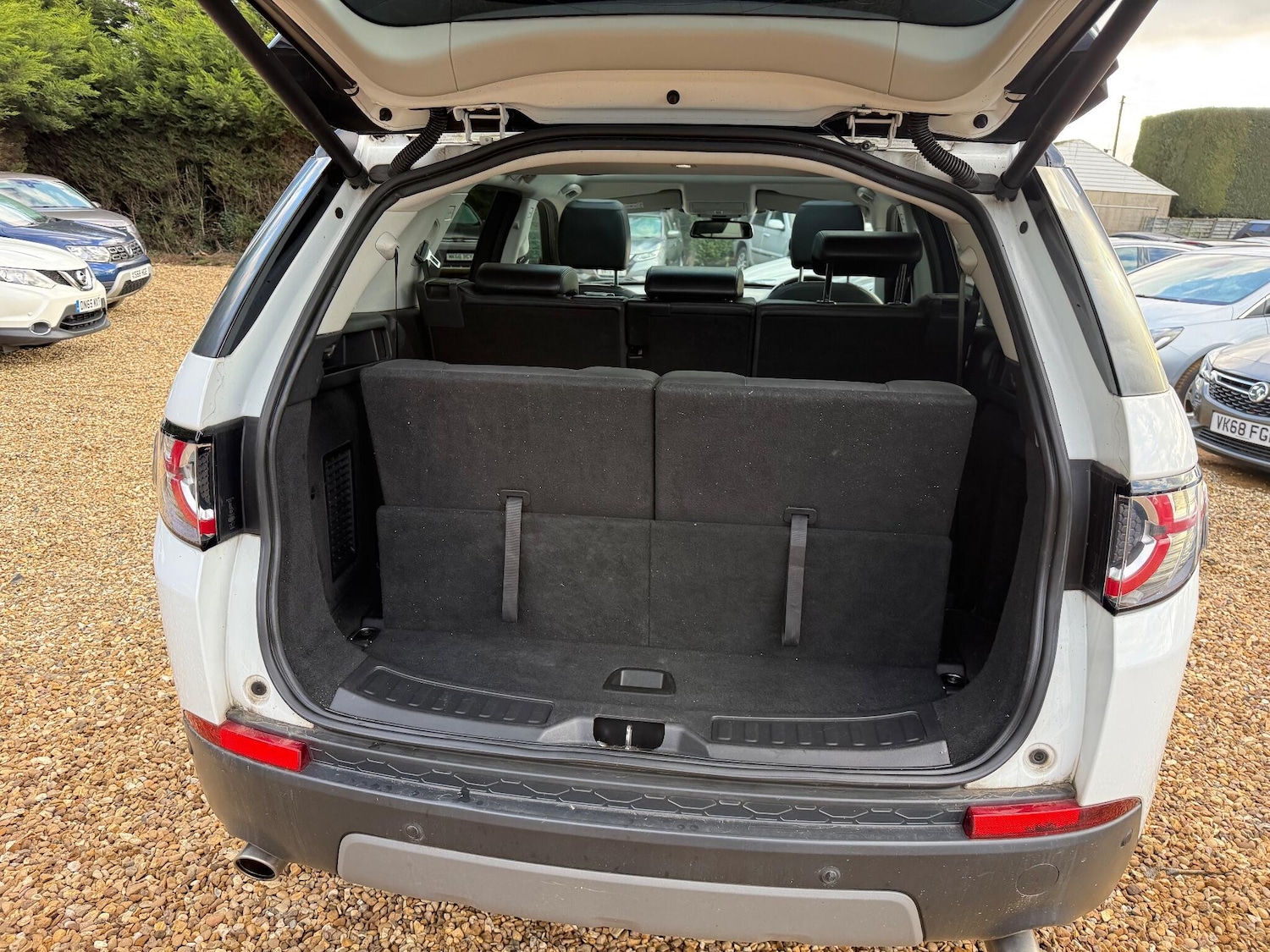 Used Land Rover Discovery Sport 2016 for sale - 77271344: Photo 28