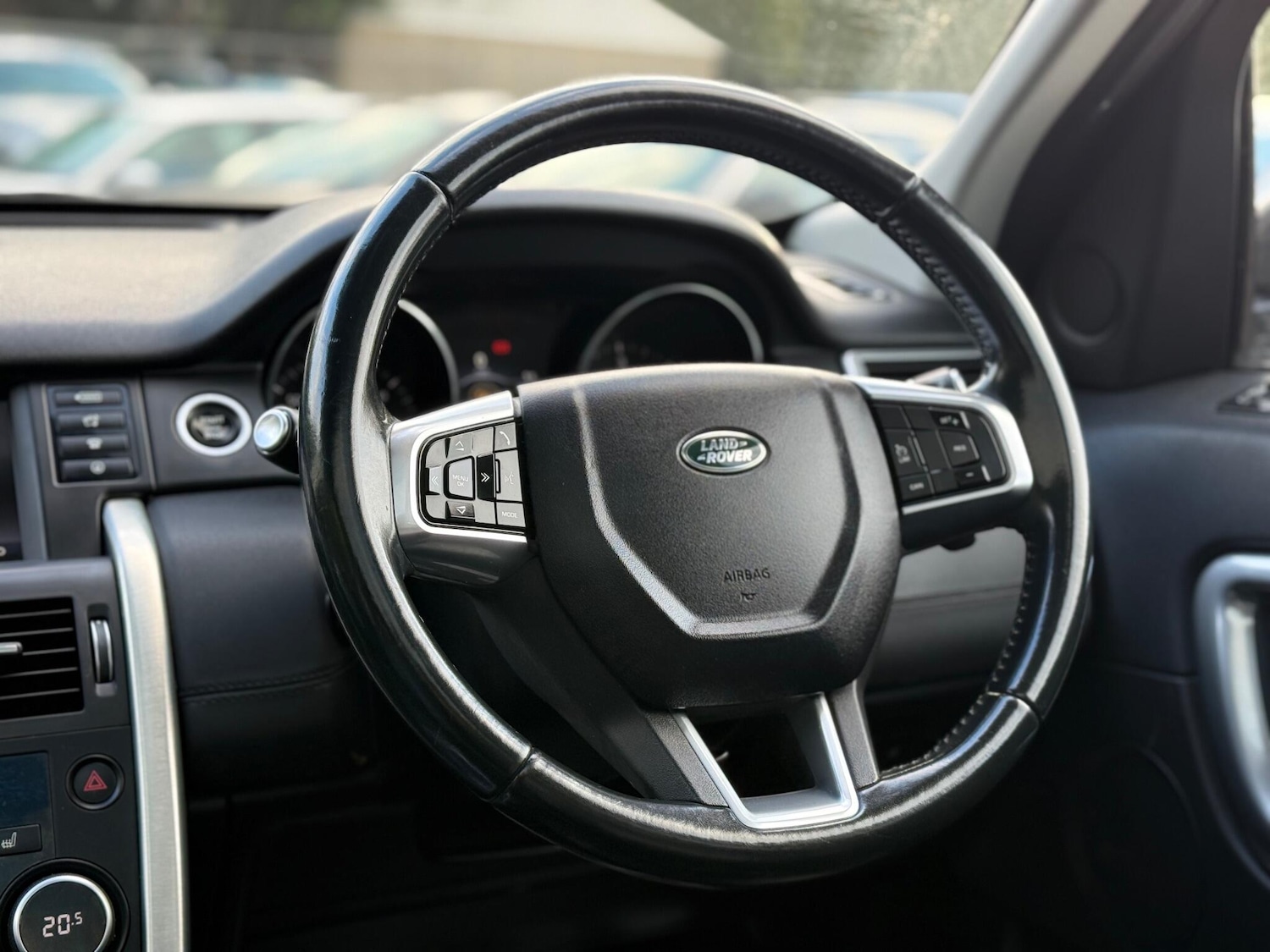 Used Land Rover Discovery Sport 2016 for sale - 77271344: Photo 3