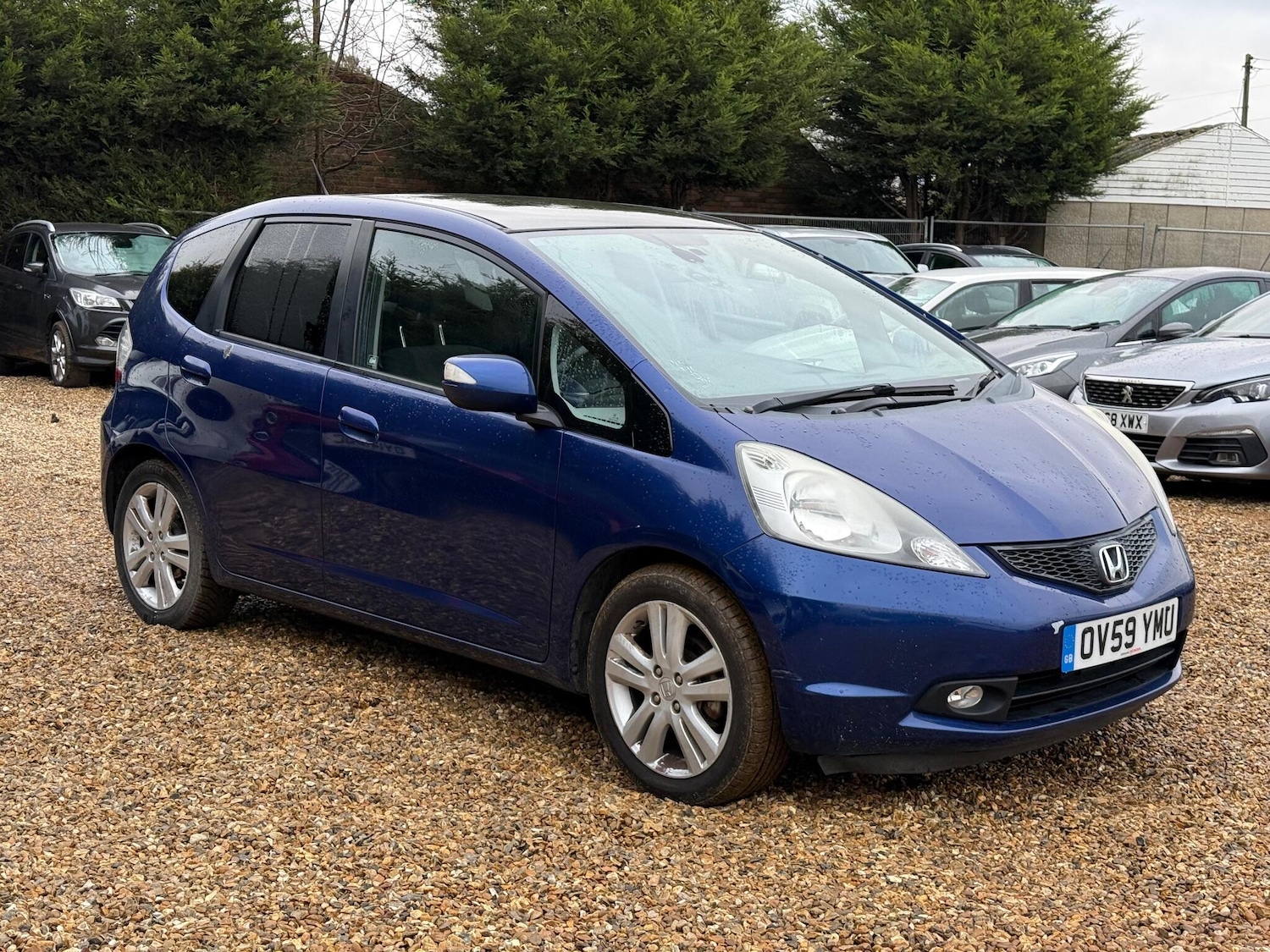 Used Honda Jazz 2010 for sale - 77057535: Photo 2