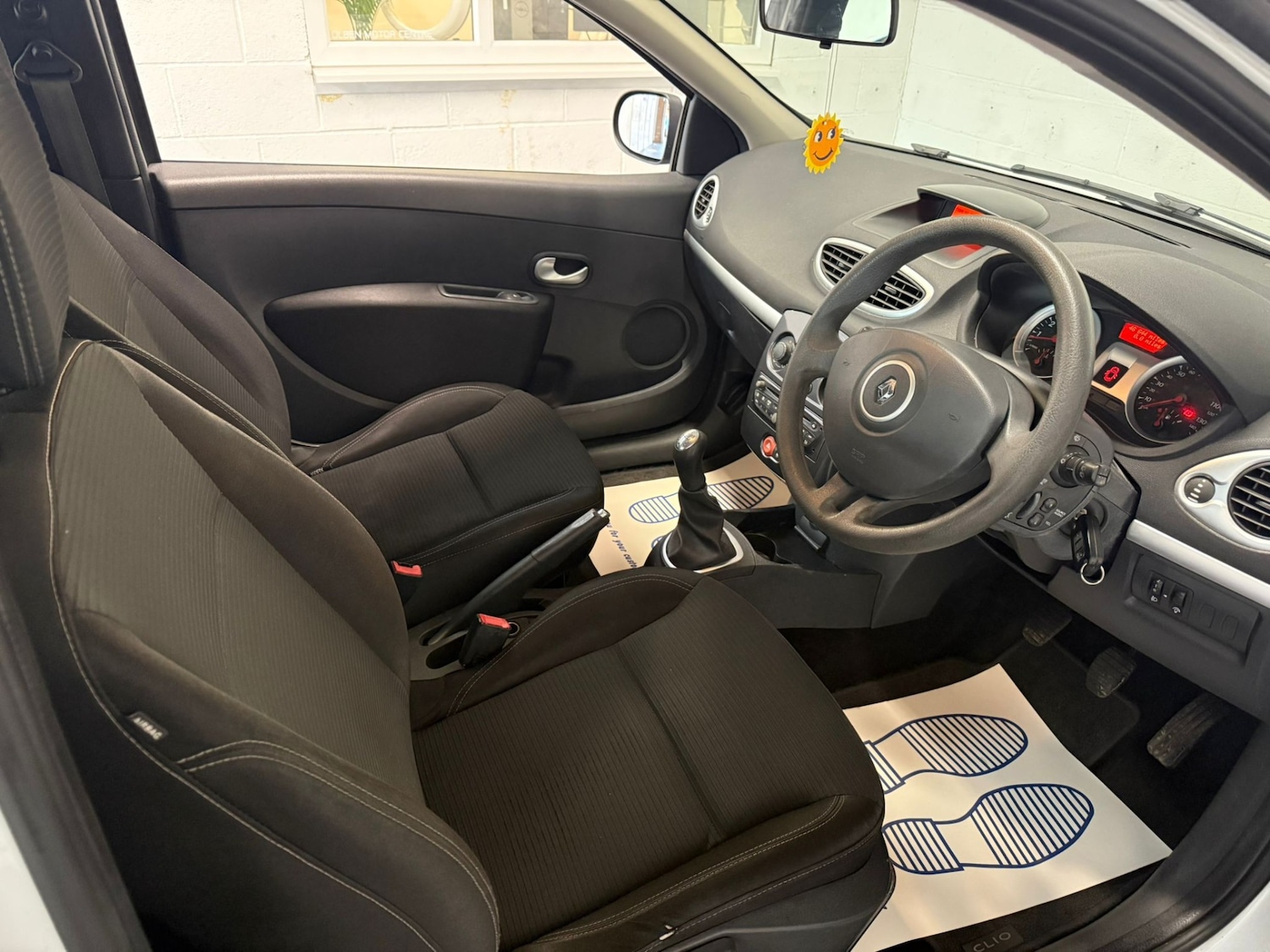 Used Renault Clio 2012 for sale - 77170608: Photo 15