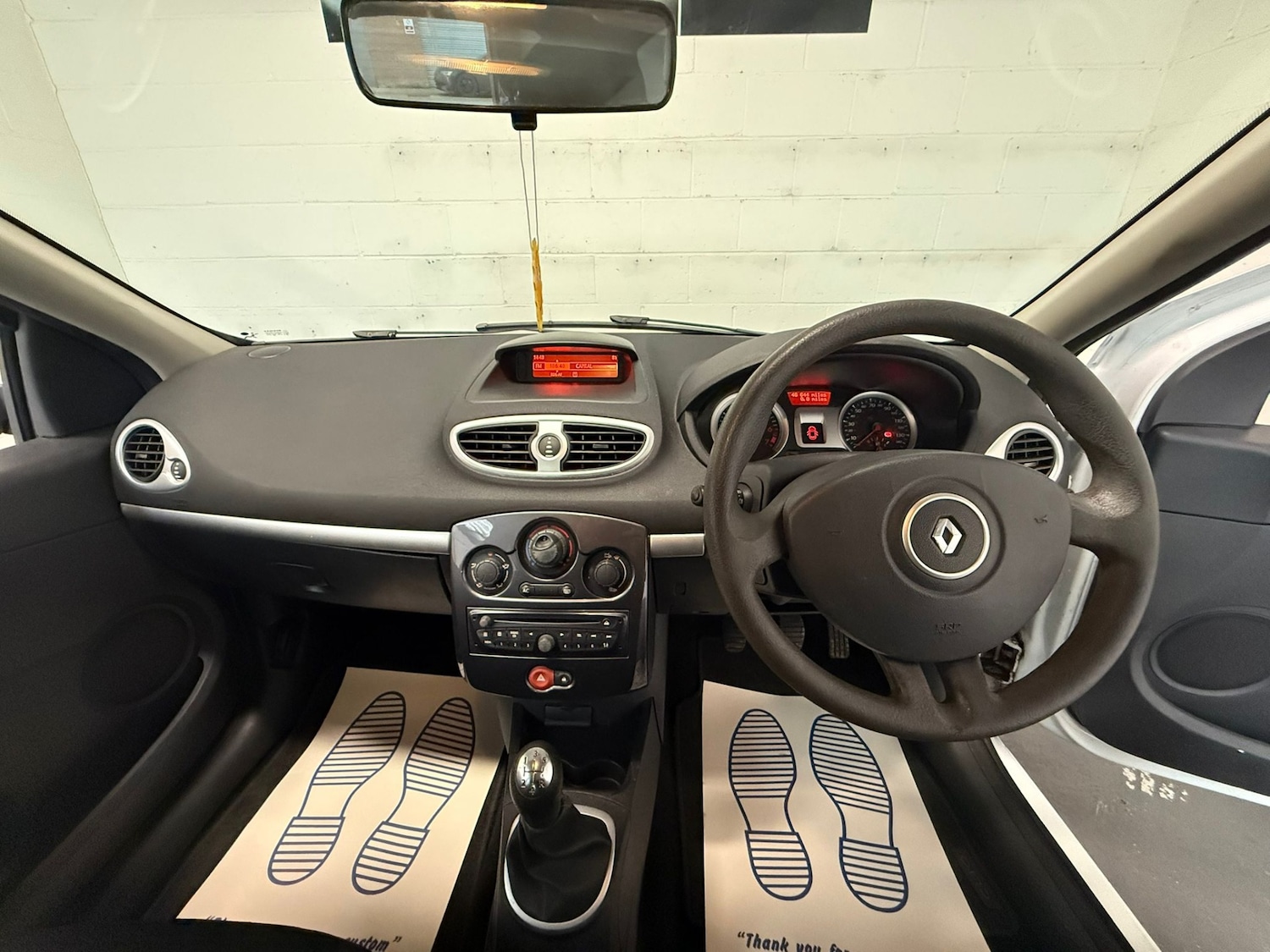 Used Renault Clio 2012 for sale - 77170608: Photo 16