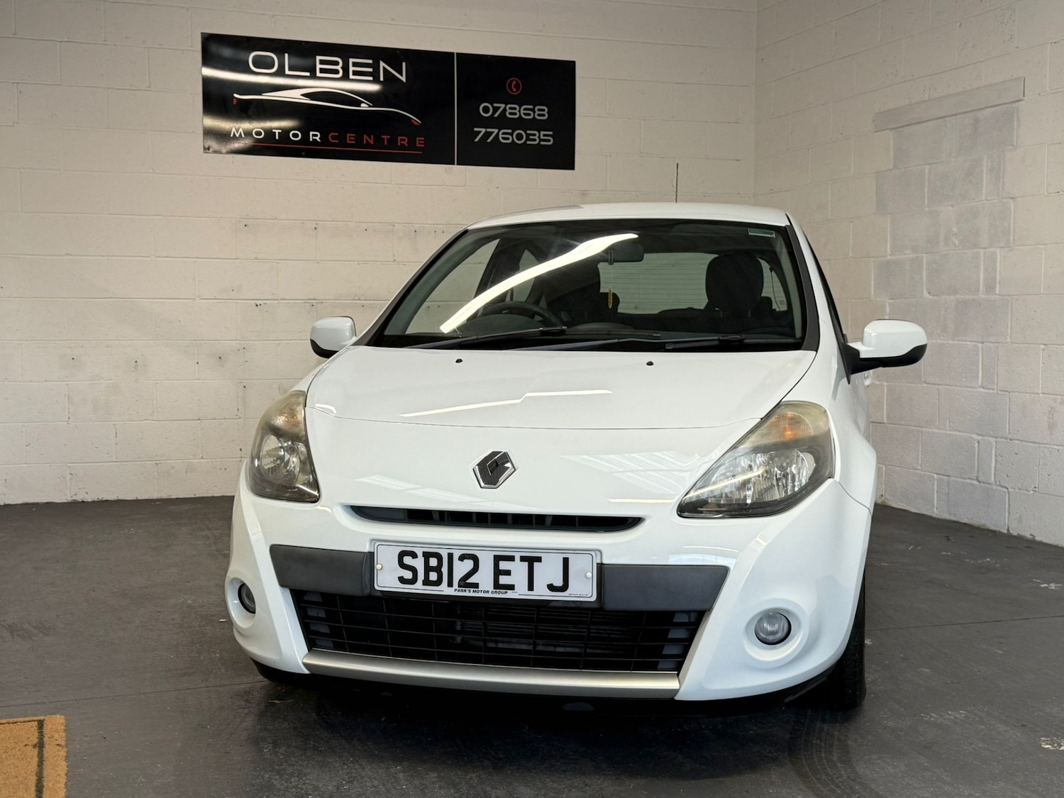 Used Renault Clio 2012 for sale - 77170608: Photo 2