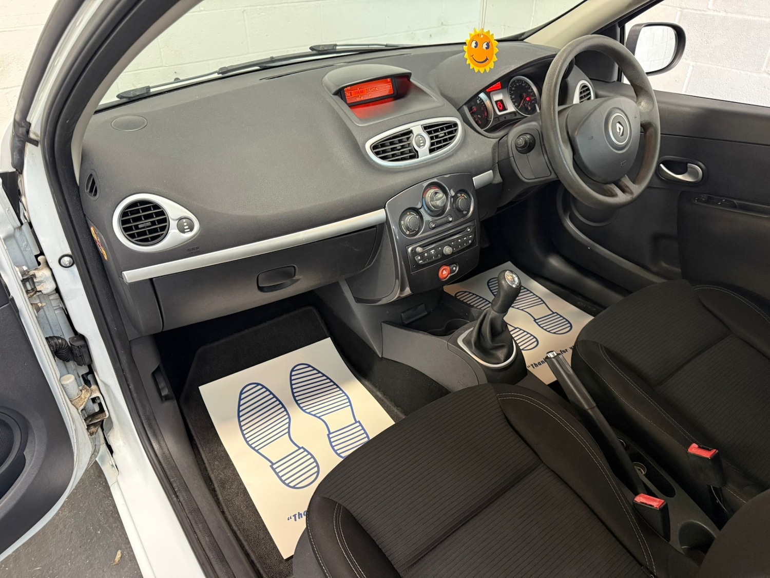 Used Renault Clio 2012 for sale - 77170608: Photo 23