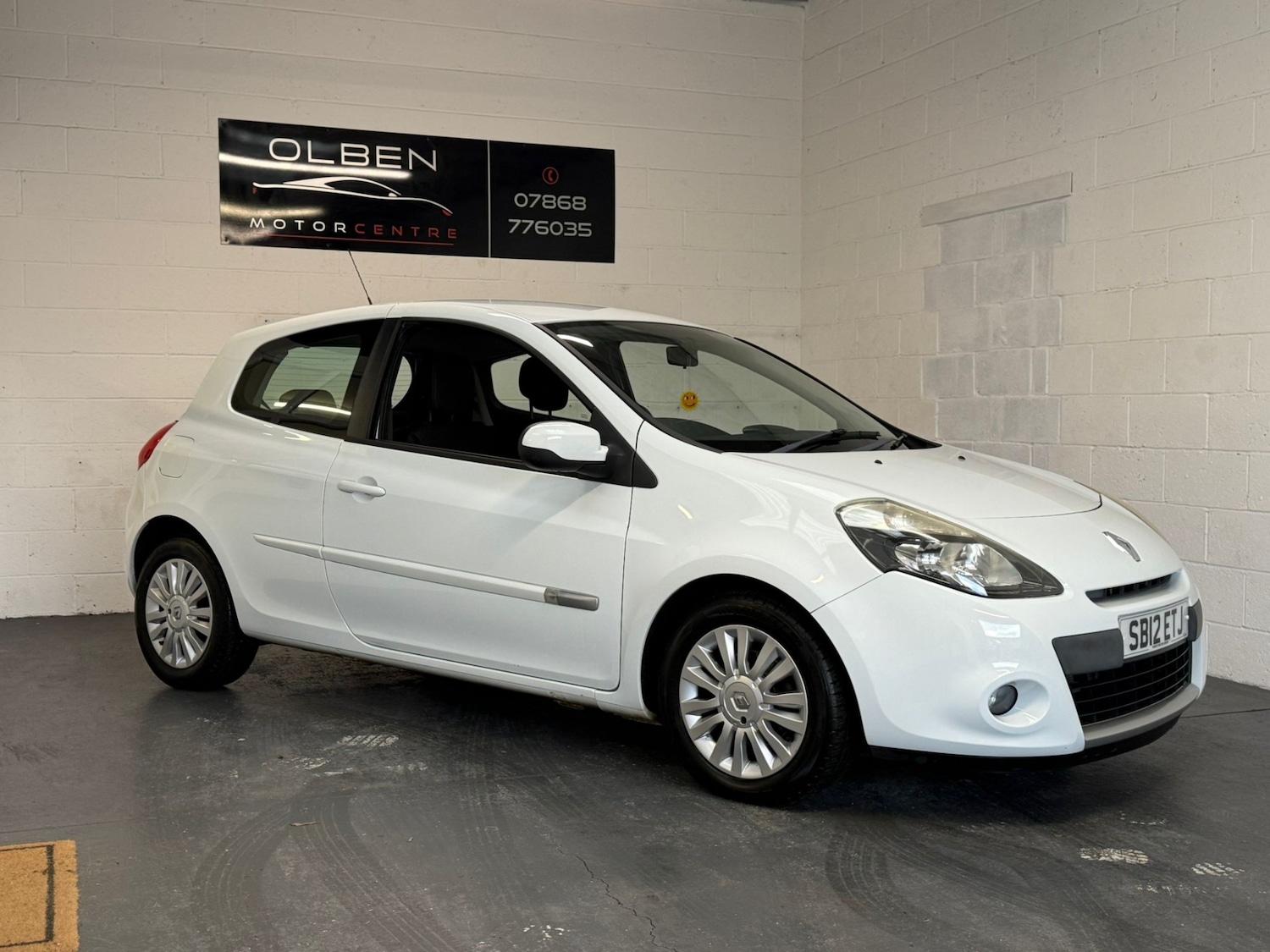 Used Renault Clio 2012 for sale - 77170608: Photo 5
