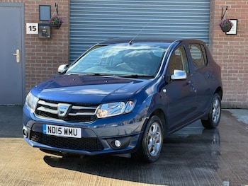 Used Dacia Sandero 2015 for sale - 76058319: Photo