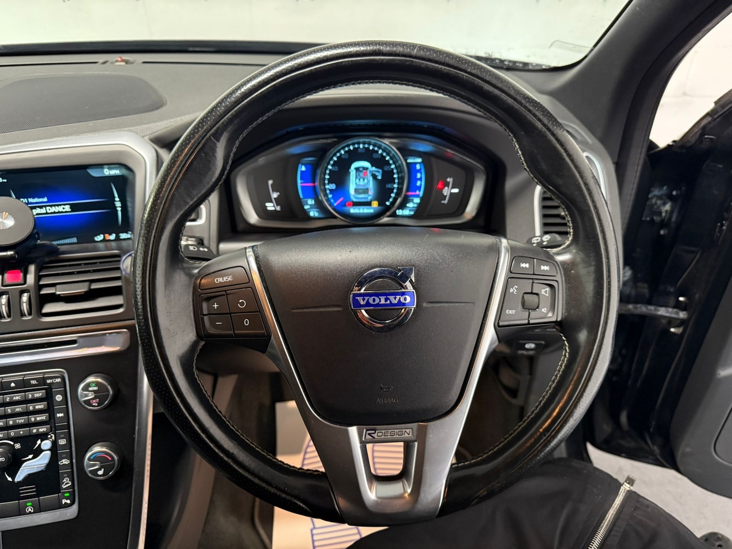 Used Volvo XC60 2014 for sale - 76616621: Photo 14