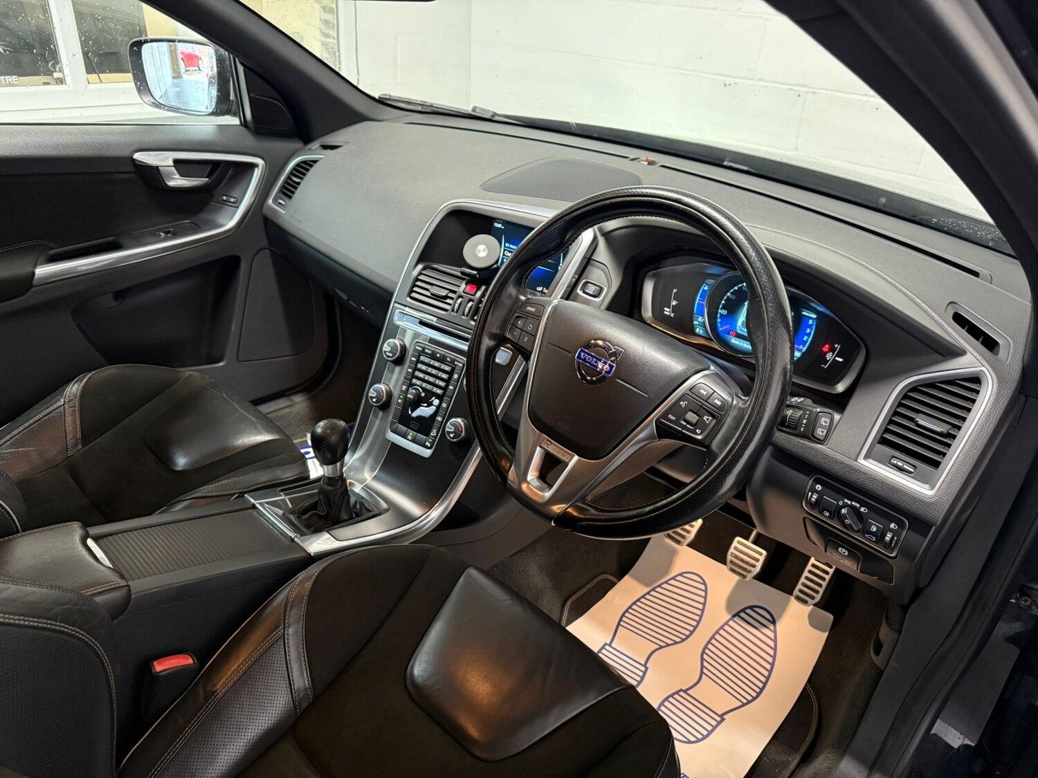 Used Volvo XC60 2014 for sale - 76616621: Photo 15