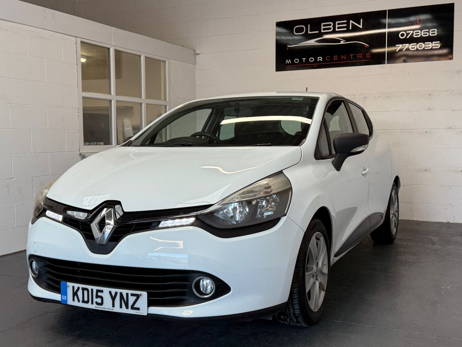 Used Renault Clio 2015 for sale - 76436864: Photo 11