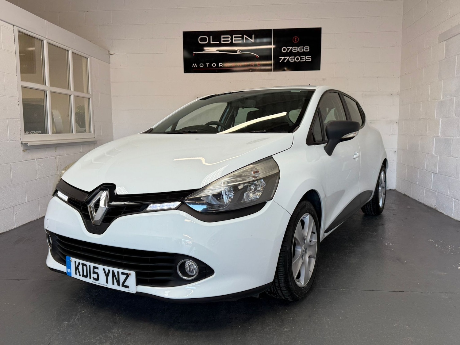 Used Renault Clio 2015 for sale - 76436864: Photo 5