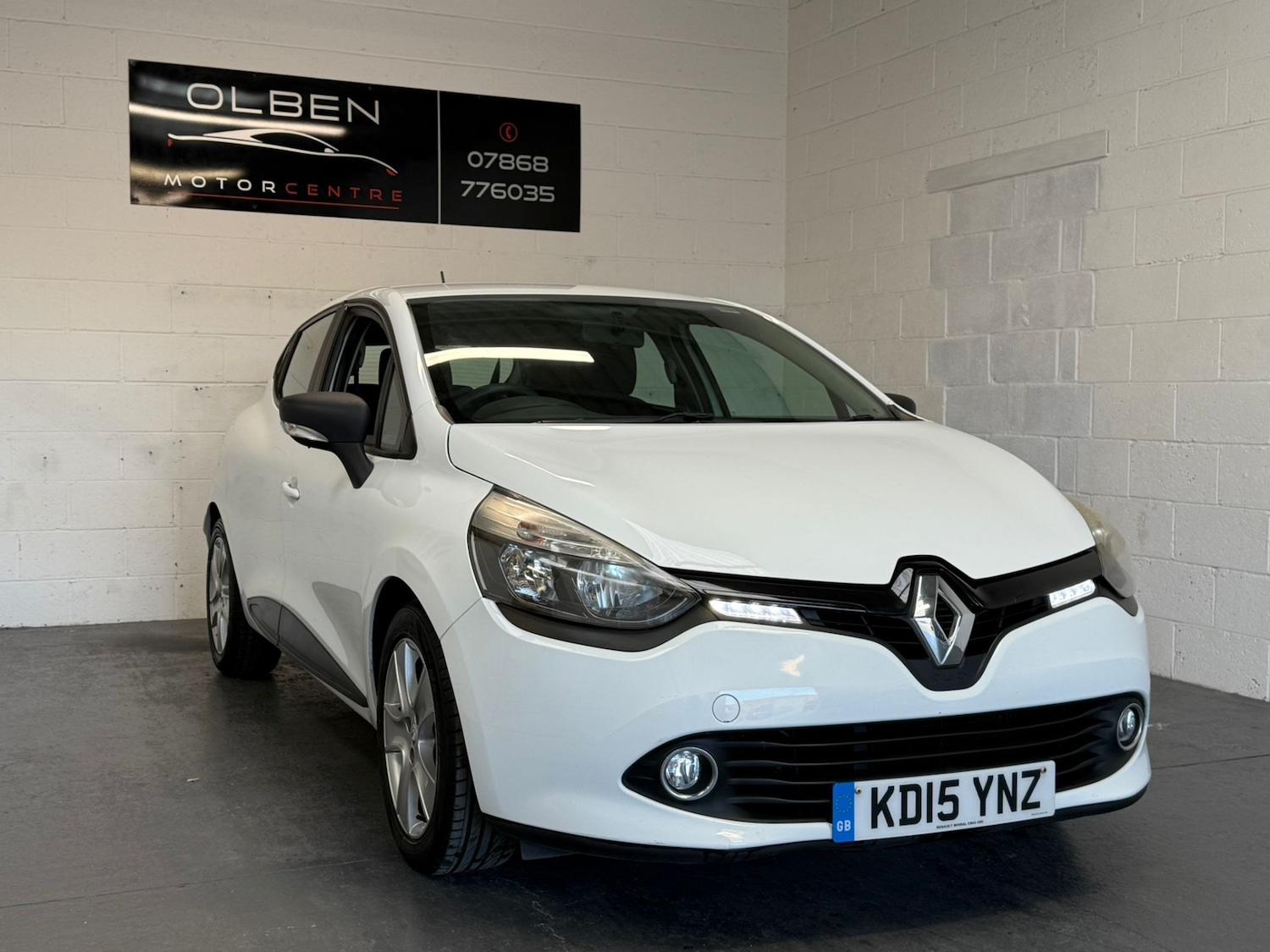 Used Renault Clio 2015 for sale - 76436864: Photo 9
