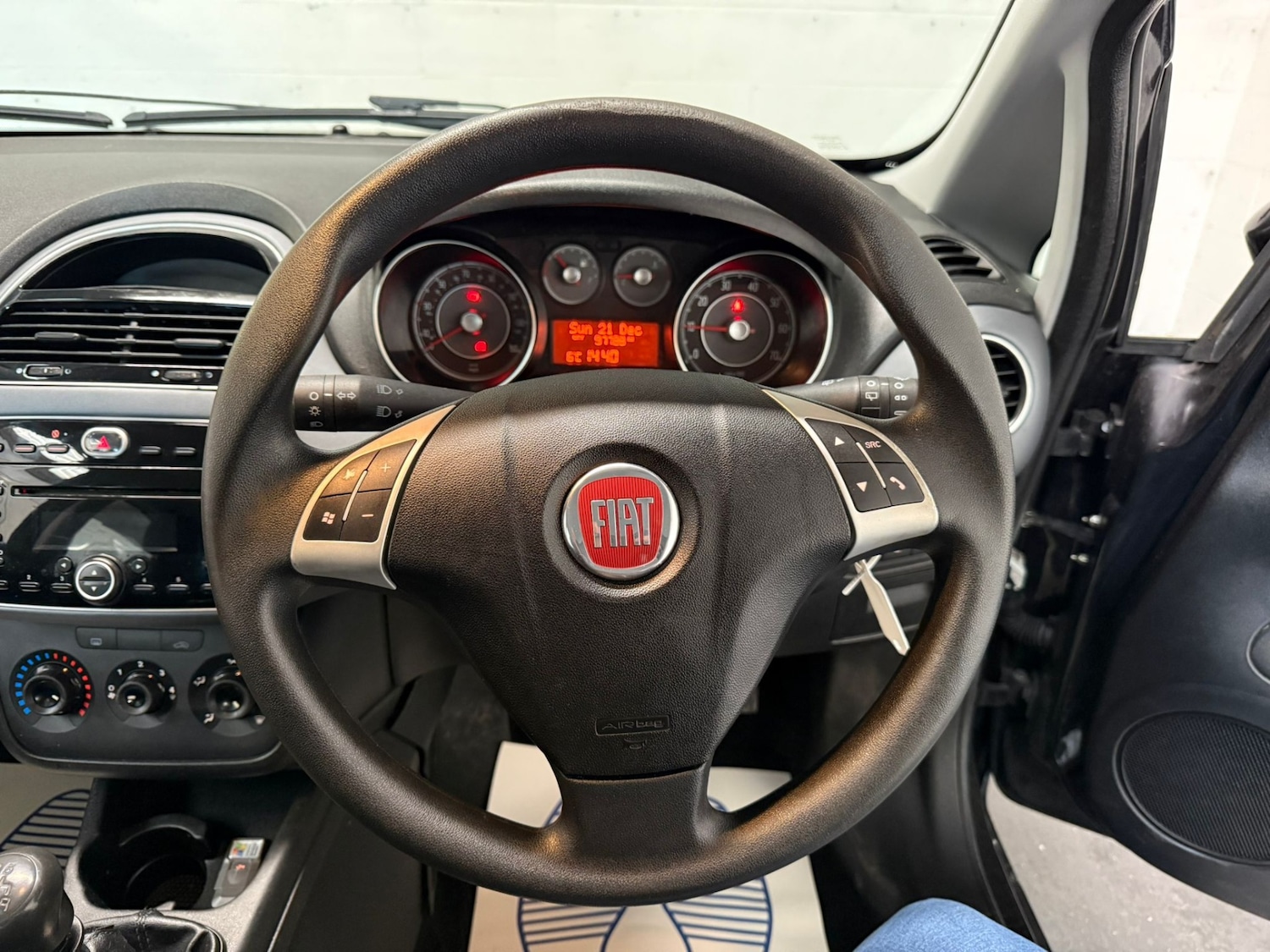 Used Fiat Punto Evo 2010 for sale - 76979746: Photo 18