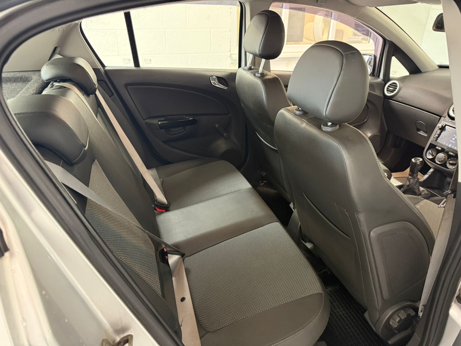 Used Vauxhall Corsa 2010 for sale - 76436859: Photo 21