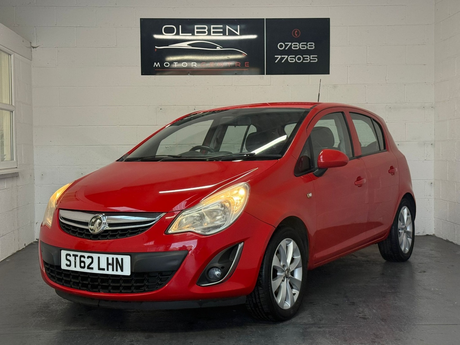 Used Vauxhall Corsa 2012 for sale - 76281464: Photo 2